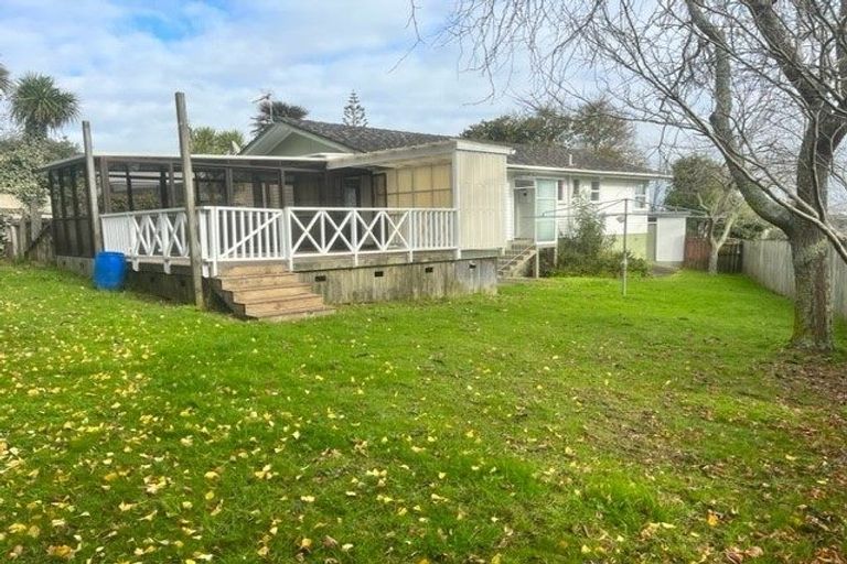 Photo of property in 3 Wycherley Drive, Bucklands Beach, Auckland, 2014