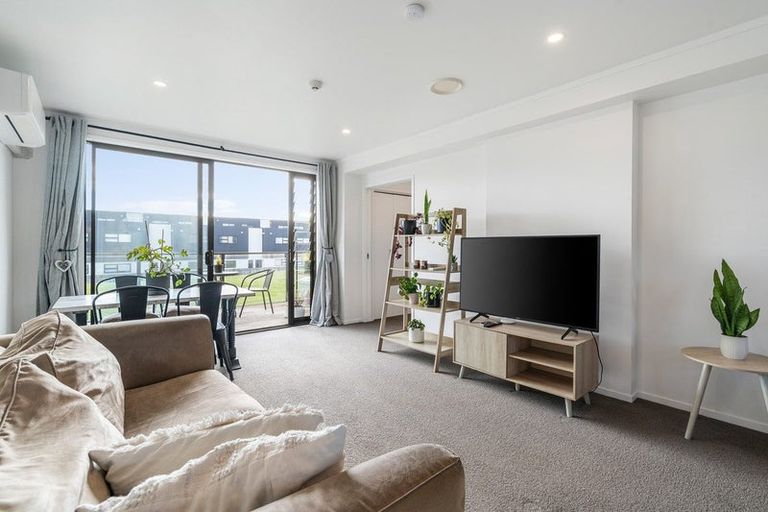 Photo of property in 18 Ashley Place, Papamoa Beach, Papamoa, 3118