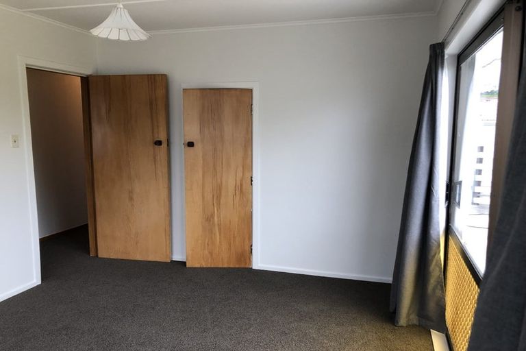 Photo of property in 10 Warwick Crescent, Taradale, Napier, 4112