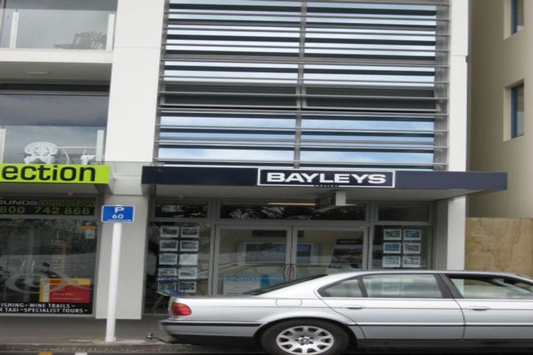 Photo of property in 12-20 London Quay, Picton, 7220