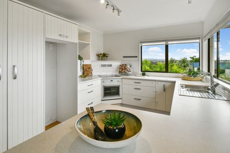 Photo of property in 7 Cumbrian Place, Conifer Grove, Takanini, 2112