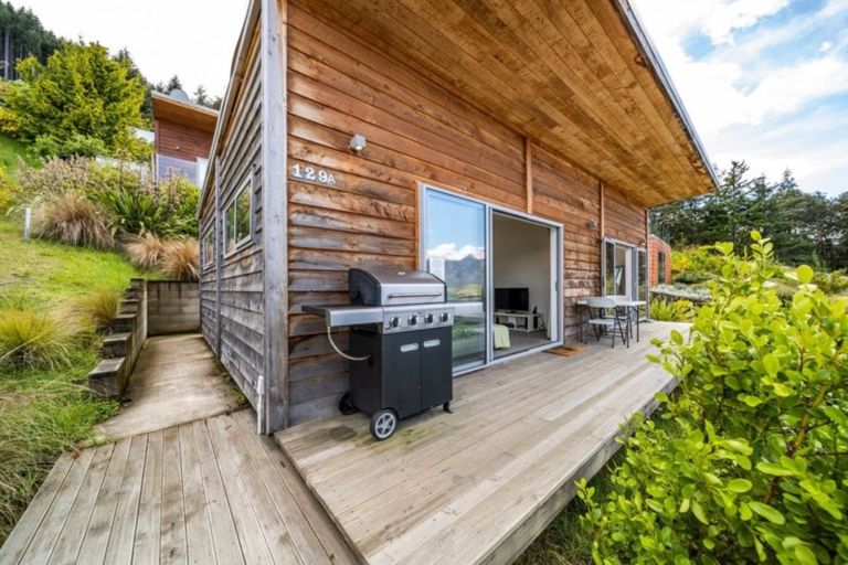 Photo of property in 129a Wynyard Crescent, Fernhill, Queenstown, 9300