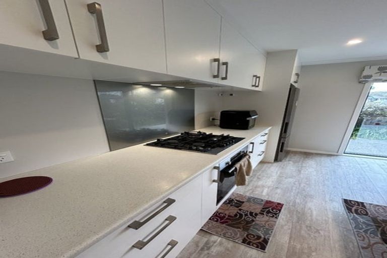 Photo of property in 12 Bluff Road, Kenepuru, Porirua, 5022