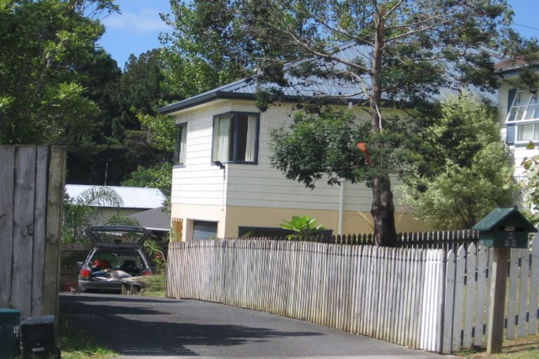 Photo of property in 2/25 Anne Mclean Drive, Bayview, Auckland, 0629