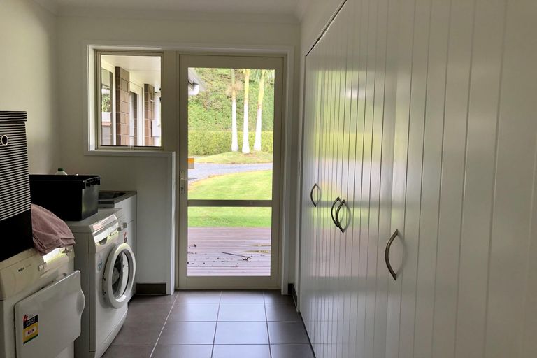 Photo of property in 16 Kotare Heights, Kerikeri, 0230