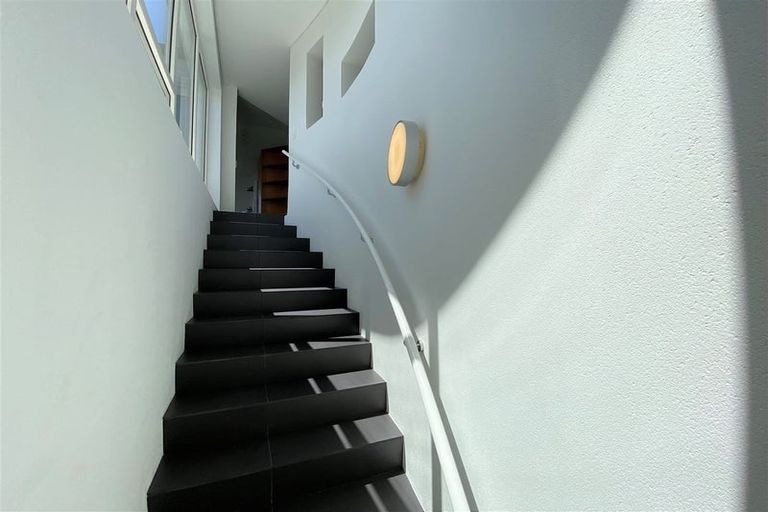 Photo of property in 21 Tuawera Terrace, Clifton, Christchurch, 8081