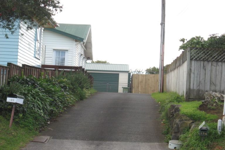 Photo of property in 122 Coxhead Road, Wattle Downs, Auckland, 2103