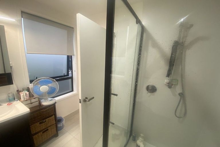 Photo of property in 15 Kotuitui Street, Manukau, Auckland, 2104