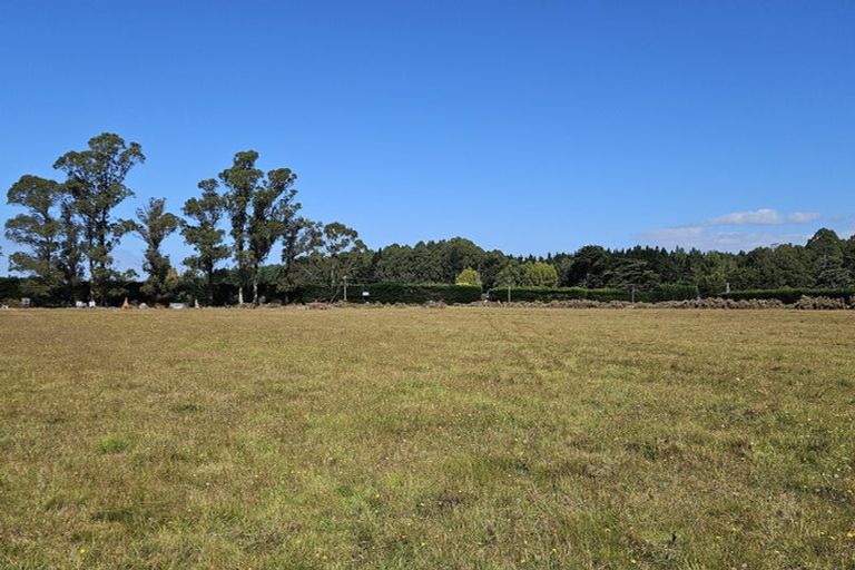 Photo of property in 175 Harleston Road, Sefton, 7477