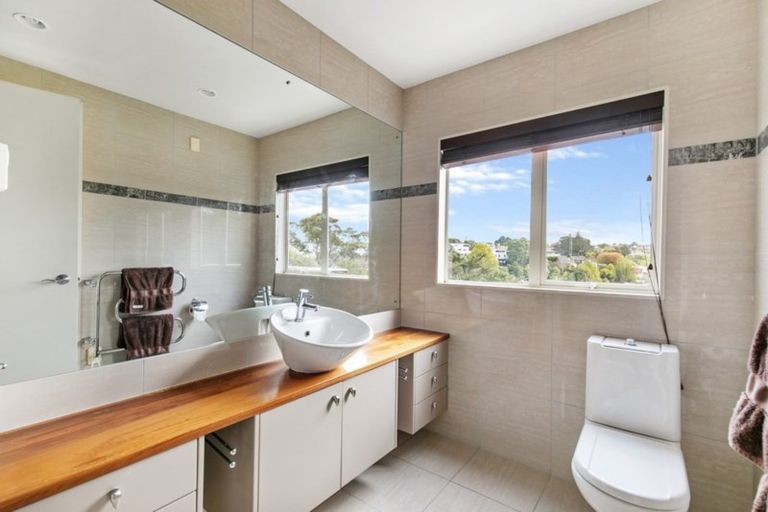 Photo of property in 17 Kirkmay Place, Saint Heliers, Auckland, 1071