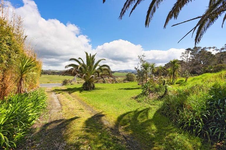 Photo of property in 147 Tomarata Road, Mangawhai, 0975