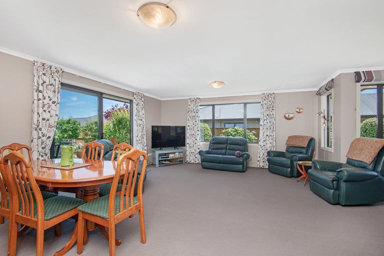 Photo of property in 13 Watt Street, Mosgiel, 9024