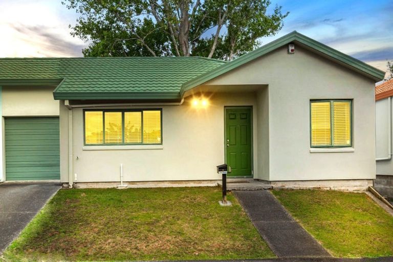 Photo of property in 5 Neta Grove, Henderson, Auckland, 0612