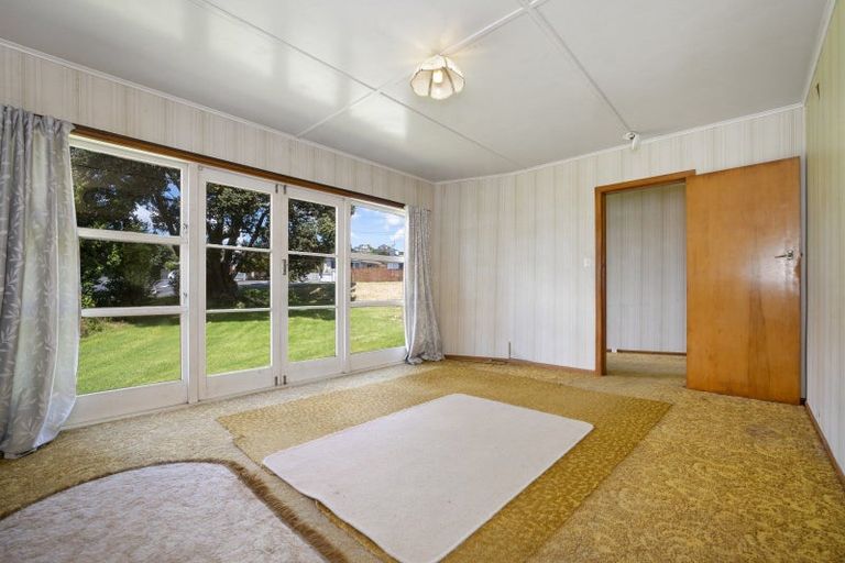 Photo of property in 2 Windsor Road, Bellevue, Tauranga, 3110