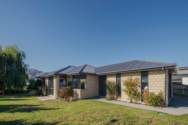 Photo of property in 5 Crabbe Place, Cromwell, 9310