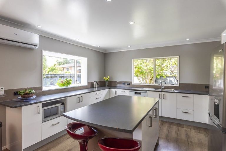 Photo of property in 59 Rimu Road, Raumati Beach, Paraparaumu, 5032