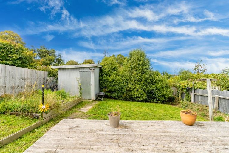Photo of property in 17 Peel Street, Mornington, Dunedin, 9011