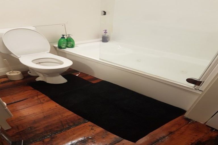 Photo of property in Hannahs Warehouse Apartments, 22/13 Leeds Street, Te Aro, Wellington, 6011