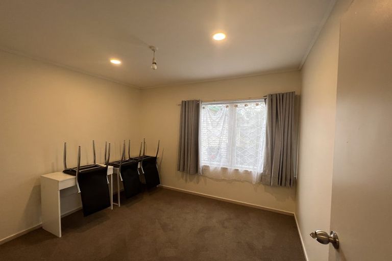 Photo of property in 56 Universal Drive, Henderson, Auckland, 0610