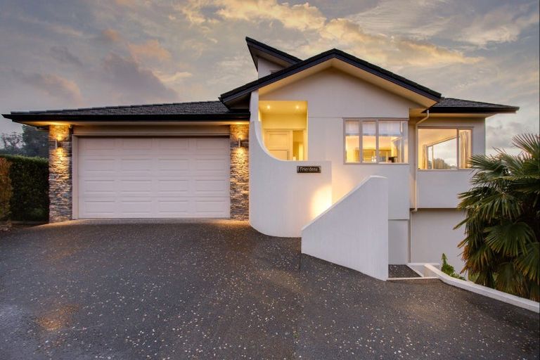 Photo of property in 6 Burbury Ridge, Havelock North, 4130