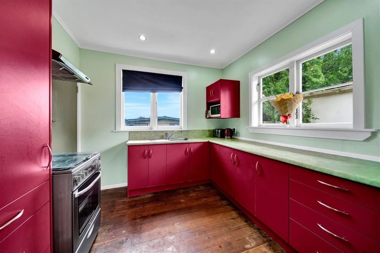 Photo of property in 63 Gladstone Street, Hawera, 4610