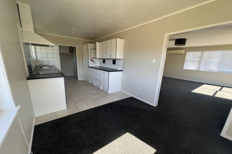 Photo of property in 234 Triangle Road, Massey, Auckland, 0614