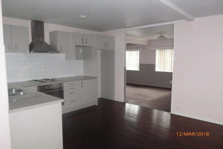 Photo of property in 4 Downing Street, Glenfield, Auckland, 0629