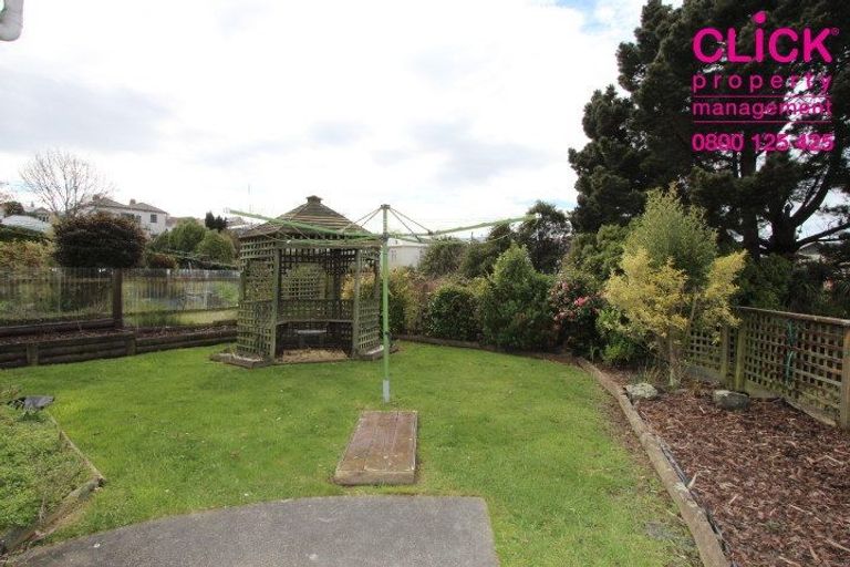 Photo of property in 17 Patrick Street, The Glen, Dunedin, 9011