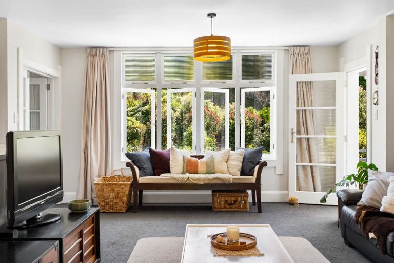 Photo of property in 23 Lighthouse Road, Bluff Hill, Napier, 4110