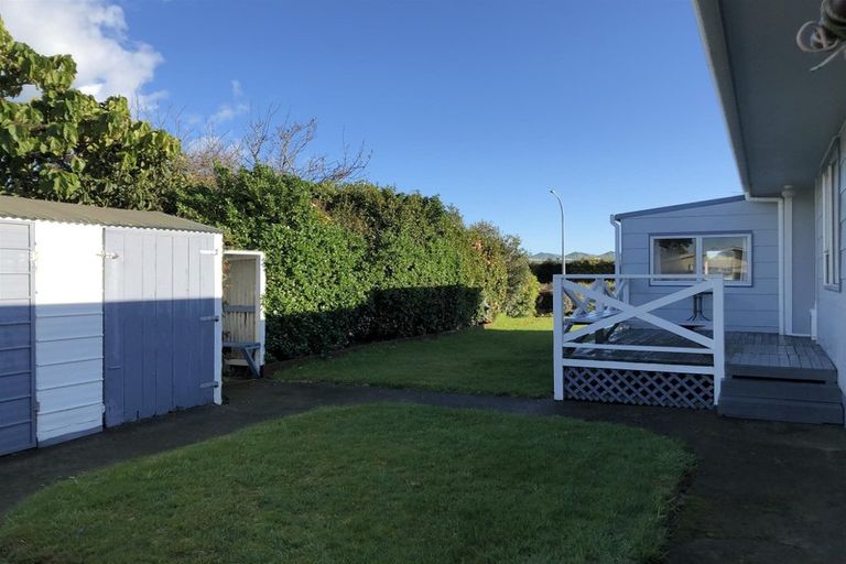Photo of property in 20 Gibson Place, Patea, 4520