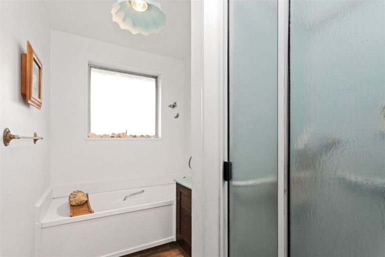 Photo of property in 2/17 Cotswold Avenue, Bishopdale, Christchurch, 8053