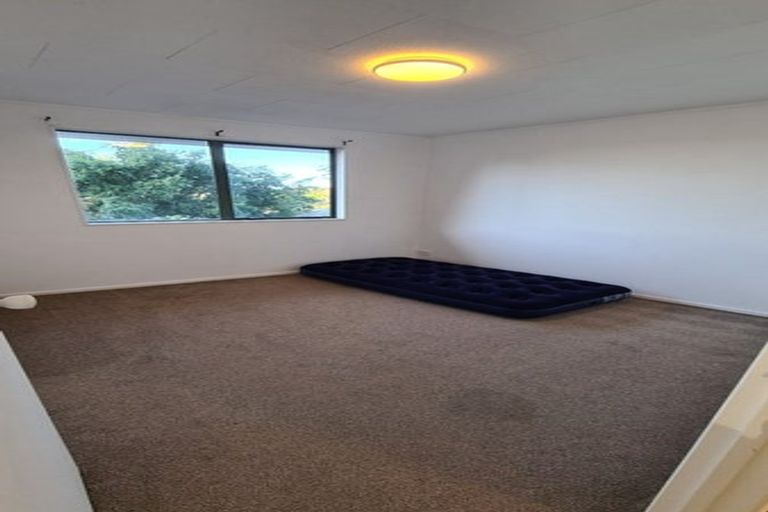 Photo of property in 1/23 Landow Place, Henderson, Auckland, 0612