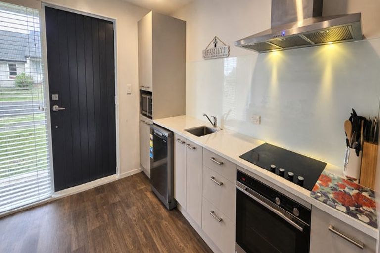 Photo of property in 70 Prado Drive, Pukekohe, 2120