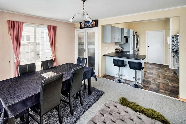 Photo of property in 68 Churton Crescent, Taita, Lower Hutt, 5011