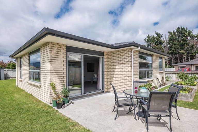 Photo of property in 94 Mazengarb Road, Paraparaumu Beach, Paraparaumu, 5032
