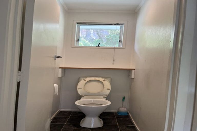 Photo of property in 26 Malters Place, Browns Bay, Auckland, 0630