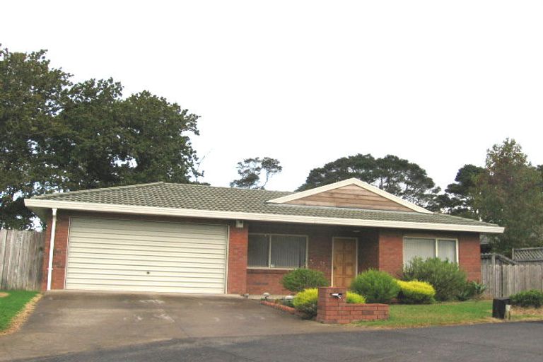 Photo of property in 51 Waimoko Glen, Swanson, Auckland, 0612