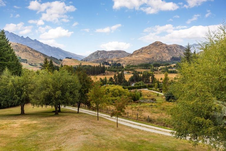 Photo of property in 401 Littles Road, Dalefield, Queenstown, 9371