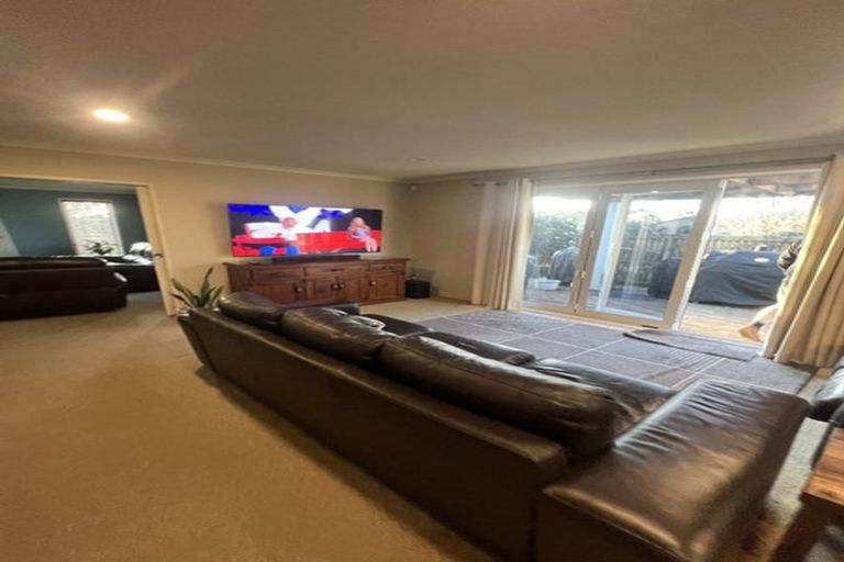 Photo of property in 1 Acton Vale, Rototuna North, Hamilton, 3210