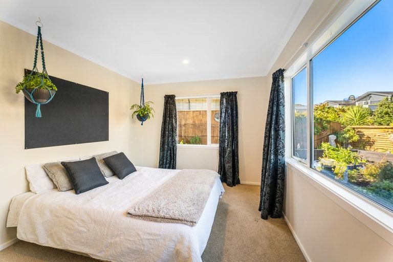 Photo of property in 8 Ihakara Arthur Lane, Aotea, Porirua, 5024