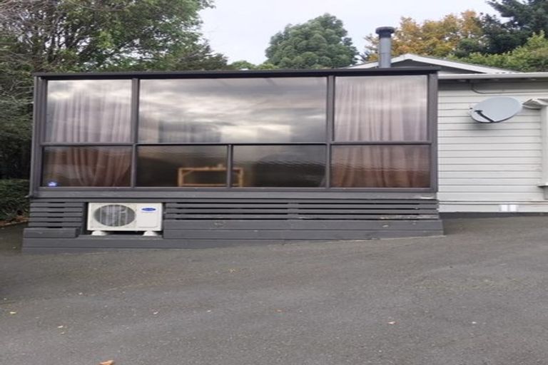 Photo of property in 105 Kaikorai Valley Road, Glenross, Dunedin, 9011