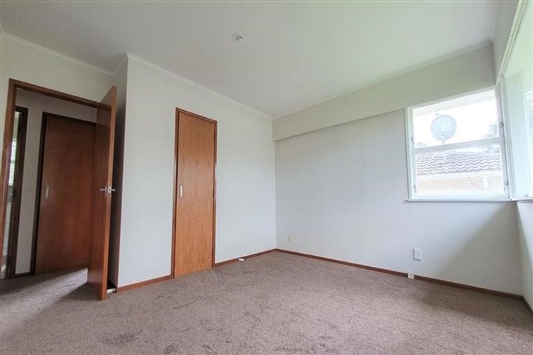 Photo of property in 35 Hobart Crescent, Wattle Downs, Auckland, 2103