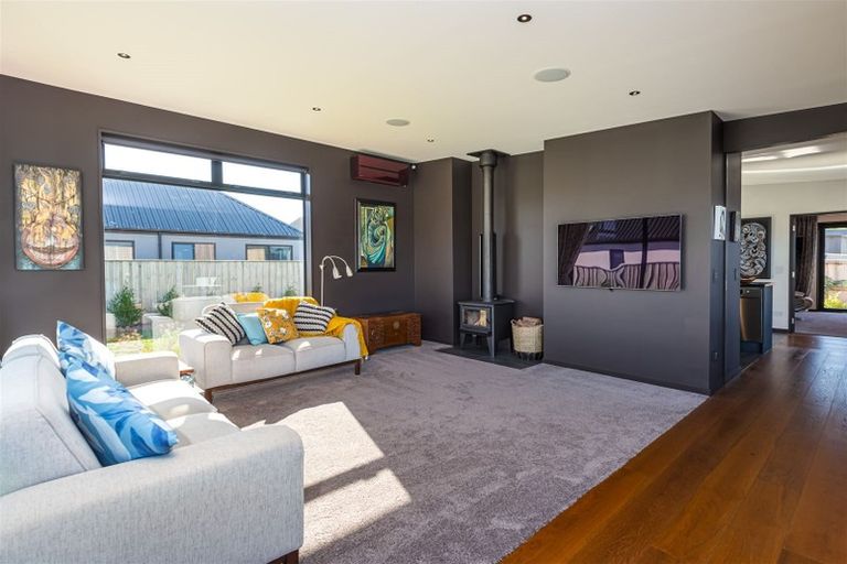 Photo of property in 16 Ardrossan Way, Tai Tapu, 7672
