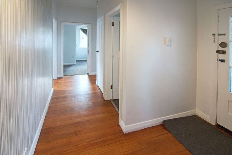 Photo of property in 27 Masters Crescent, Masterton, 5810