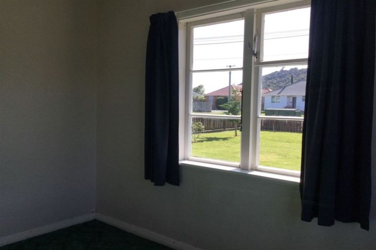 Photo of property in 15 Lynch Street, Cobden, Greymouth, 7802