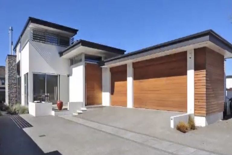 Photo of property in 20 Queens Avenue, Merivale, Christchurch, 8014