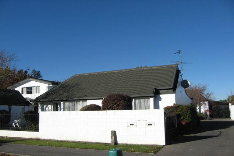 Photo of property in 3/1 Camelia Place, Islington, Christchurch, 8042