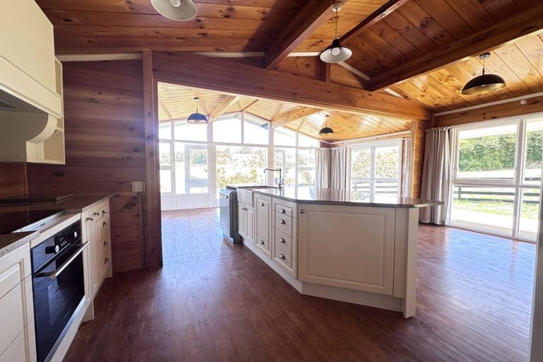 Photo of property in 86a Hastings Street, Halcombe, 4779