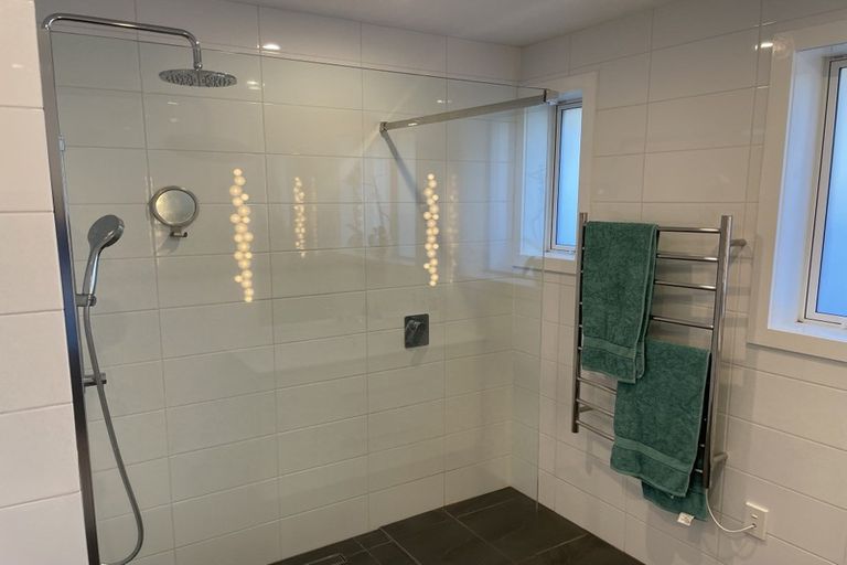 Photo of property in 2/5 Hillsborough Terrace, Hillsborough, Christchurch, 8022