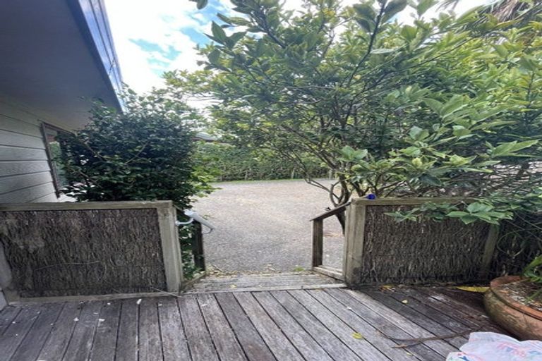 Photo of property in 18 Triangle Road, Massey, Auckland, 0614